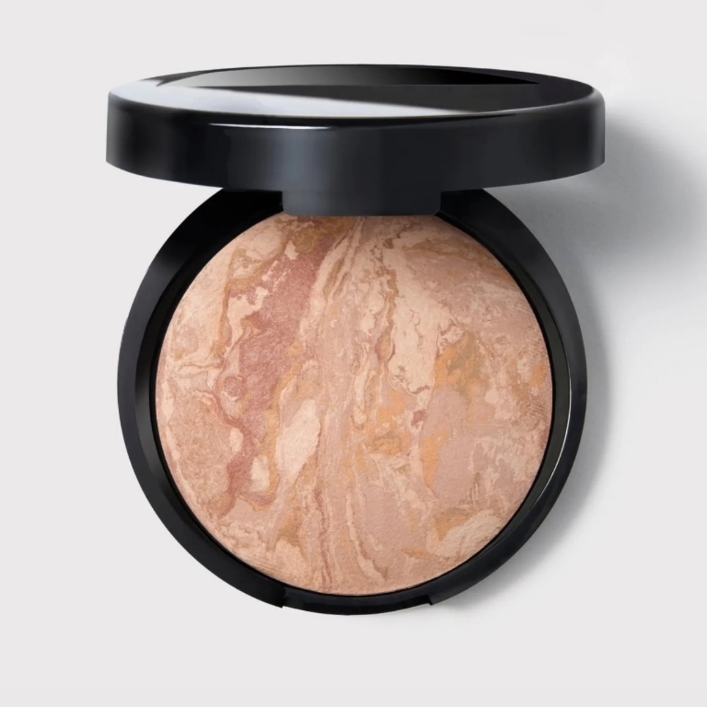 Laura Geller Baked Balance-N-Brighten Color Correcting Foundation: Fair, NIB
